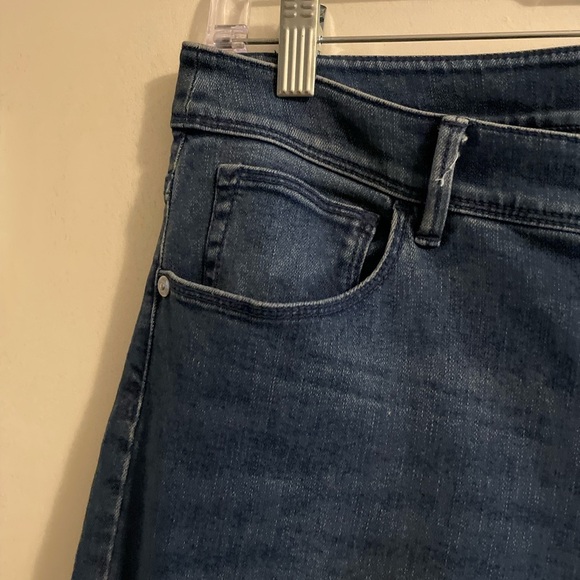 J. Jill Kick Flare Ankle Frayed Hem Denim Jean Size 10 - Picture 10 of 16